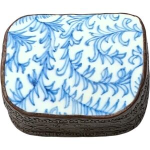 Vintage Chinese Blue & White Porcelain Shard Box – Hand-Tooled Trinket